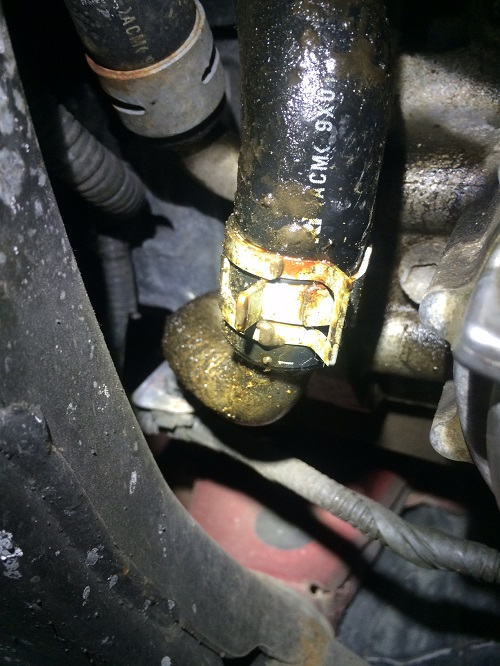 2004 Toyota highlander coolant leak