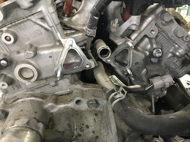 Crossover pipe removed